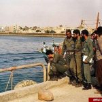 عکس دیده نشده از سردار سلیمانی در سواحل خلیج فارس