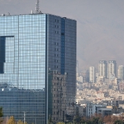 ۲۰ درصد پول نفت به‌خاطر دور زدن تحریم‌ها می‌پرد + فیلم