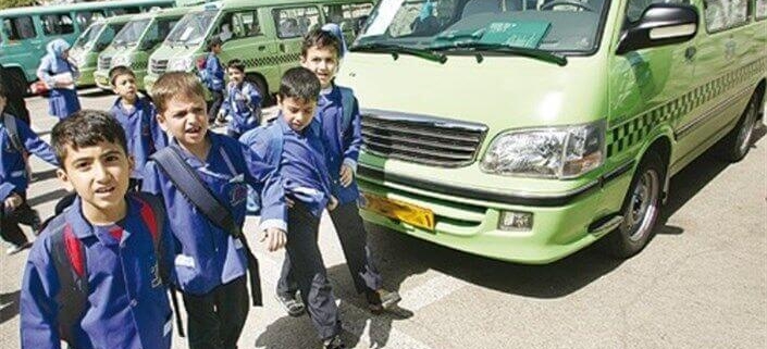 کنترل ترافیک اهواز در نقاط پرتردد دانش‌آموزان