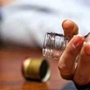 مصرف مشروبات الکلی تقلبی در این شهر جان ۳ نفر را گرفت